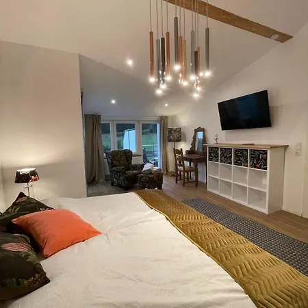 Eifelsuiten - Mit Sauna, Kamin Und Balkon In Der Vulkaneifel - Kerpen Loogh Apartment