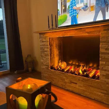 Eifelsuiten - Mit Sauna, Kamin Und Balkon In Der Vulkaneifel - Kerpen Loogh Apartment