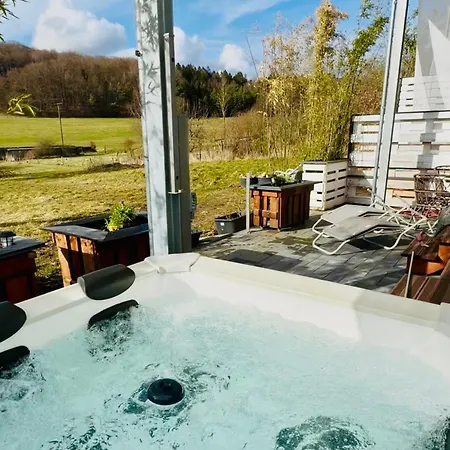 Eifelsuiten - Mit Sauna, Kamin Und Balkon In Der Vulkaneifel - Kerpen Loogh *